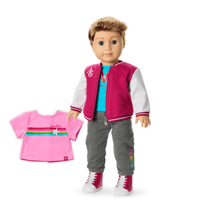 Truly Me™ 18-inch Doll #104 with straight caramel hair Q4