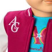 Truly Me™ 18-inch Doll #104 with straight caramel hair Q4