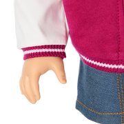 Truly Me™ 18-inch Doll #110 with wavy blonde hair J2