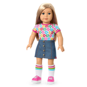 Truly Me™ 18-inch Doll #100 with straight layered blonde hair K1