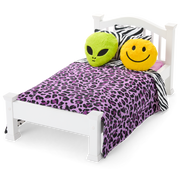 Nicki’s™ Bed & Animal-Print Bedding Set for 18-inch Dolls (Historical Characters) G9